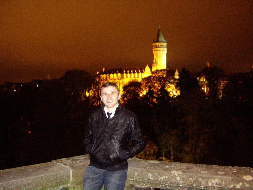 Victor Bou фотография #19