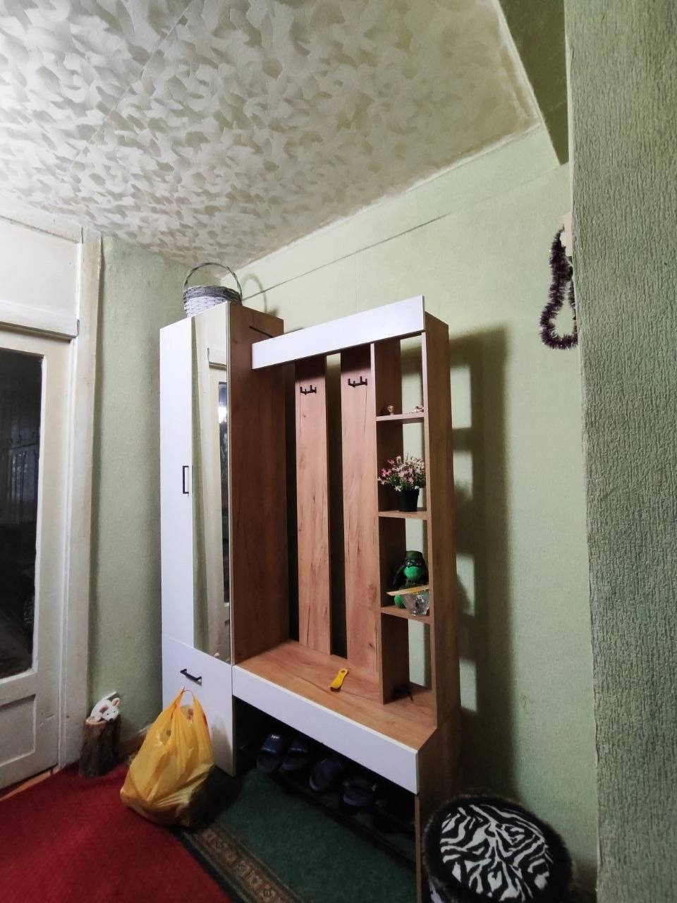 Продается 2-комнатная квартира на квартале Острая Могила🏘️Отличный спальный район нашего города! 📐S= 50.9 М2 🏢1/9 этаж 🗺️🌐Отличное месторасположение уже со всей необходимой инфраструктурой: - школа √29(им Берегового) в пешей доступности - сад - продуктовые магазины - аптека - отличная транспортная развязка ( ...